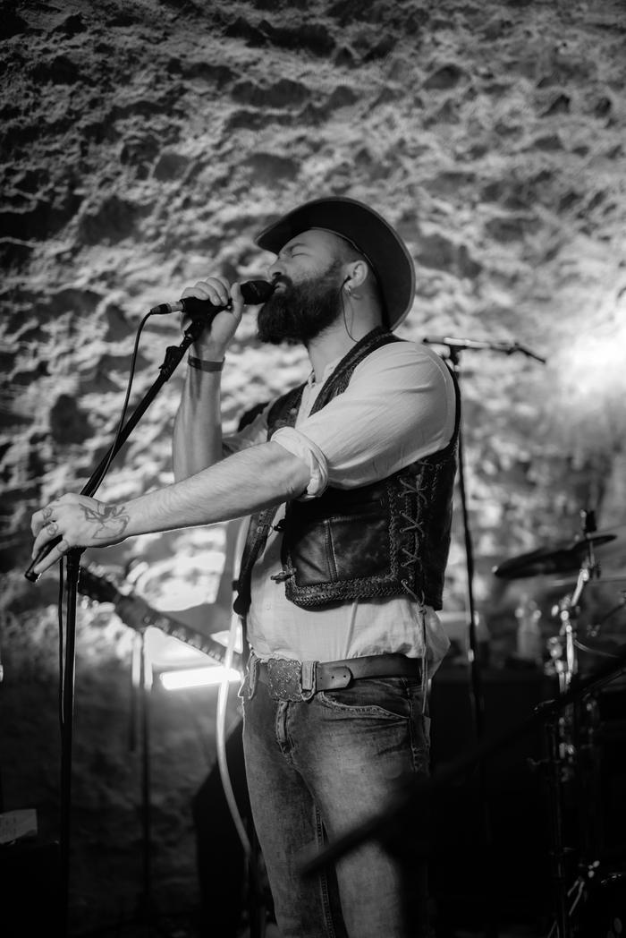 Ninetailz Live